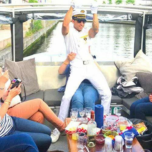 partyboot striptease huren